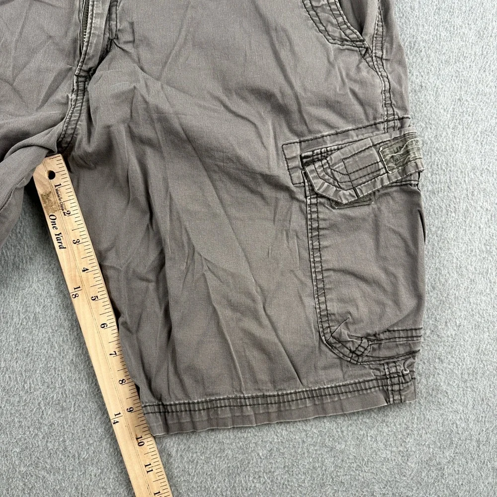 Unionbay Cargo Shorts Mens 36‎ Gray Messenger Flat Front Cotton Casual